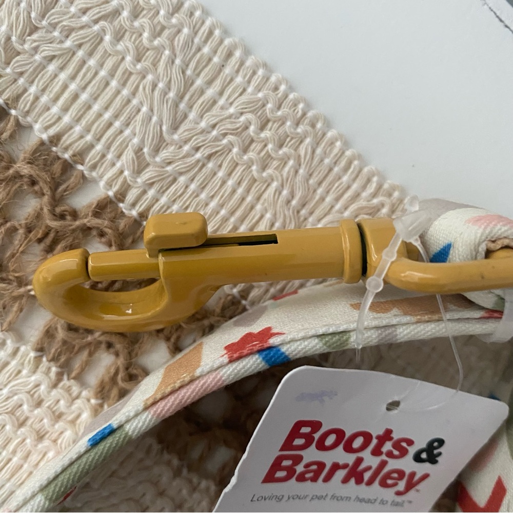 Fabric Dog Leash And Waste Bag Holder - Boots &
Barkley™ - Picture 10 of 11
